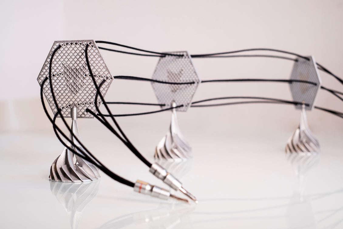 VL WITCHCRAFT™ V6 Speaker Cable Grid 2,5m