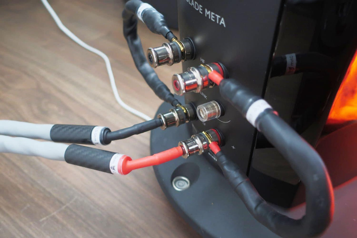 VL CARBON AGE™ MASTER Cinch/RCA 80cm
